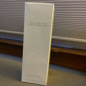Cashmere mist - brand new with plastic